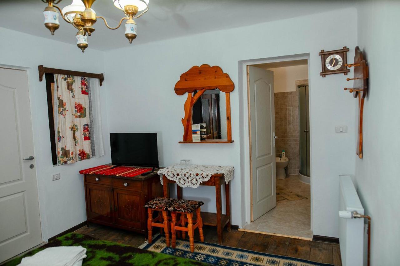 Casa Pe Valea Hartibaciului Guest House Barcut Luaran gambar